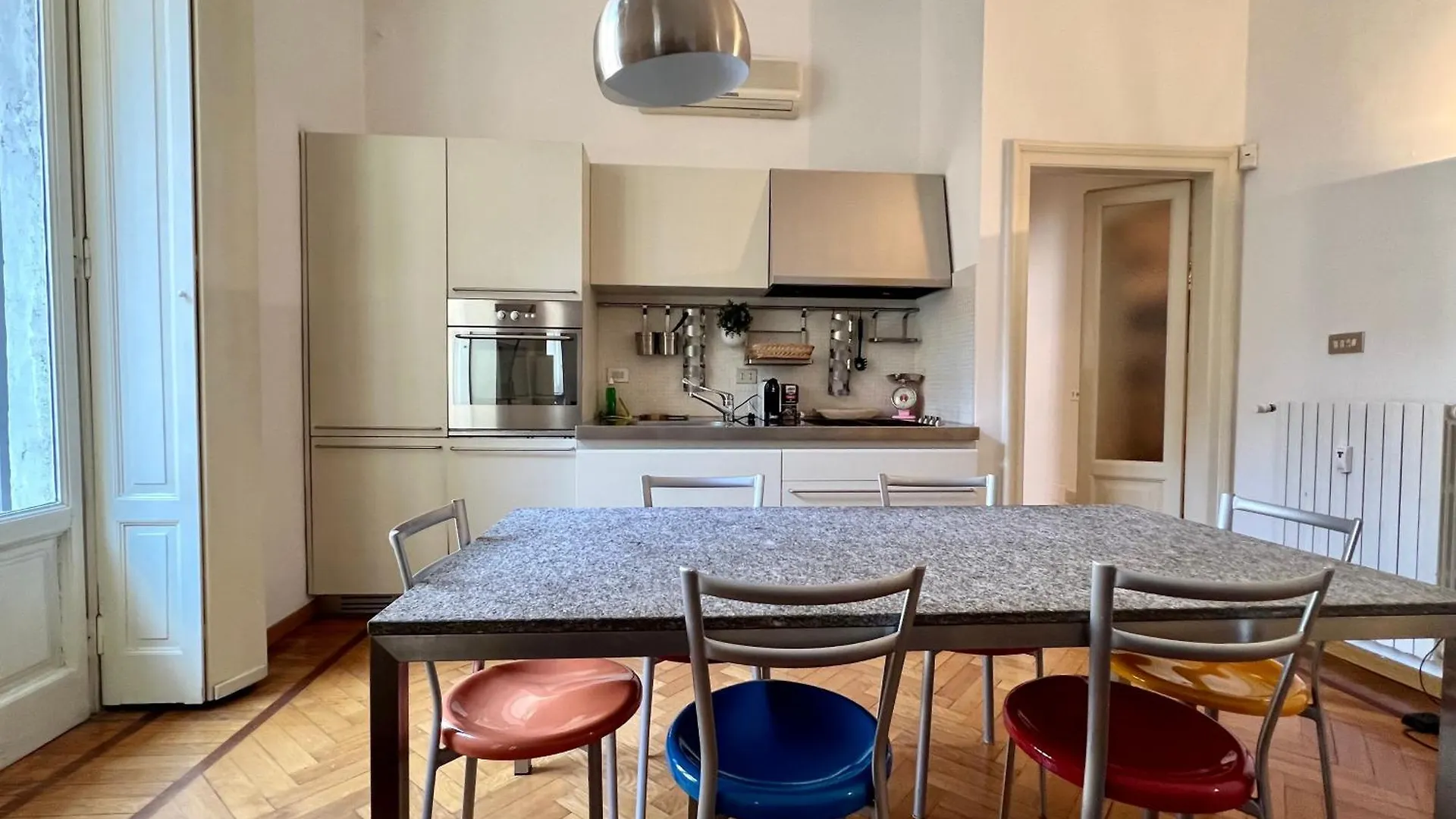 Big Design Volterra Apartment Milan 0*,  Italy