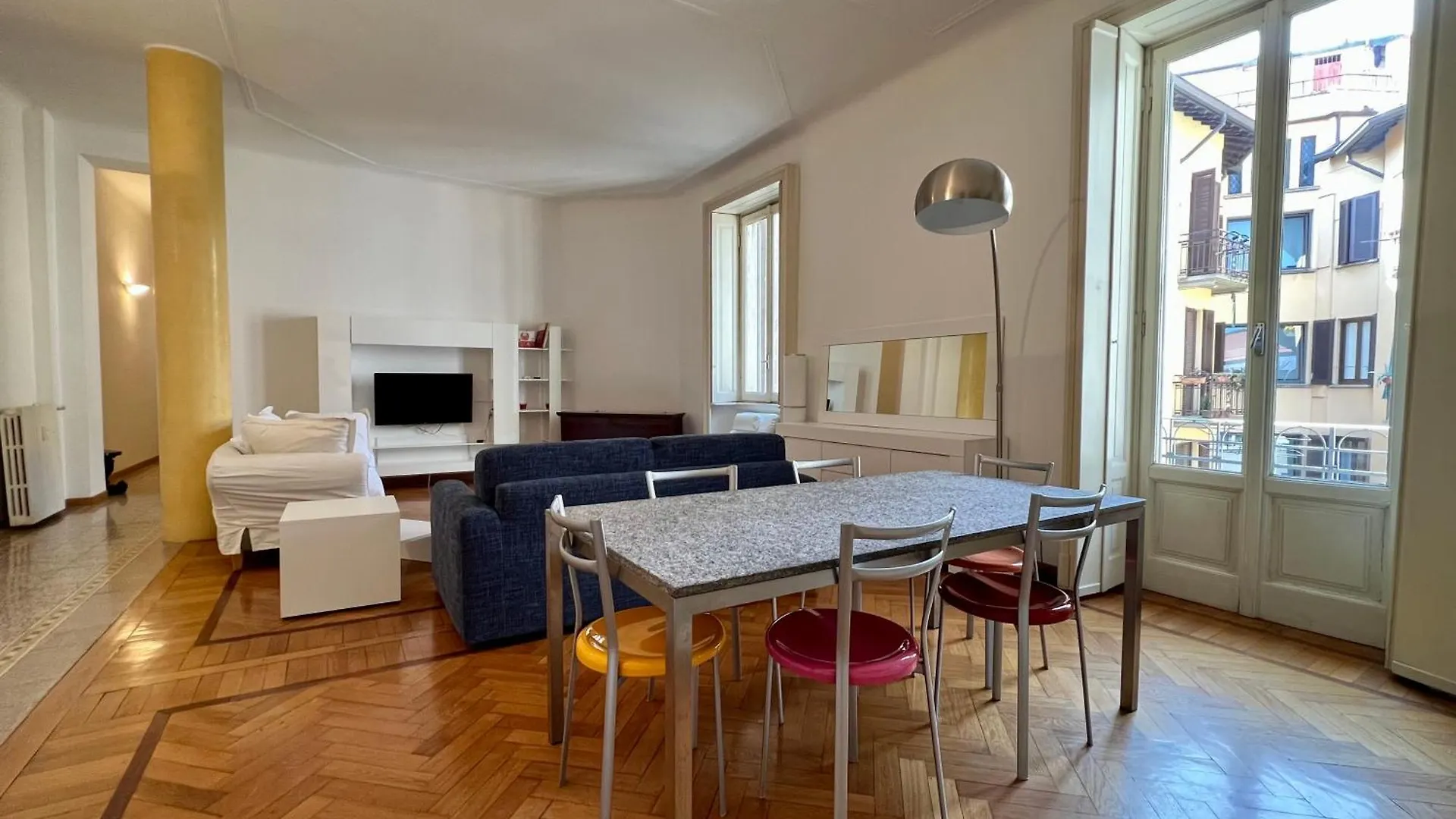 Big Design Volterra Apartment Milan
